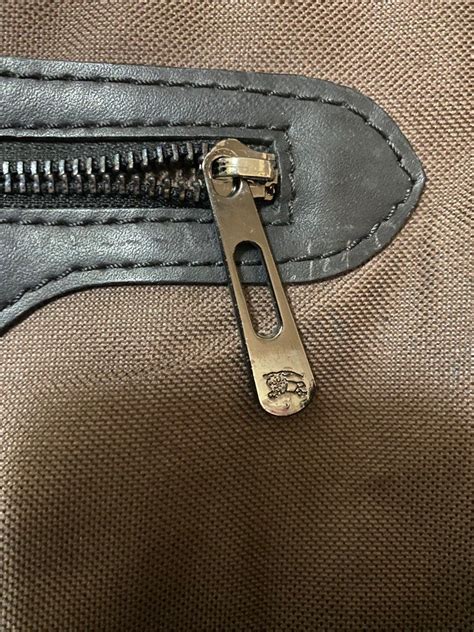 burberry zipper grau|burberry zipper replacement.